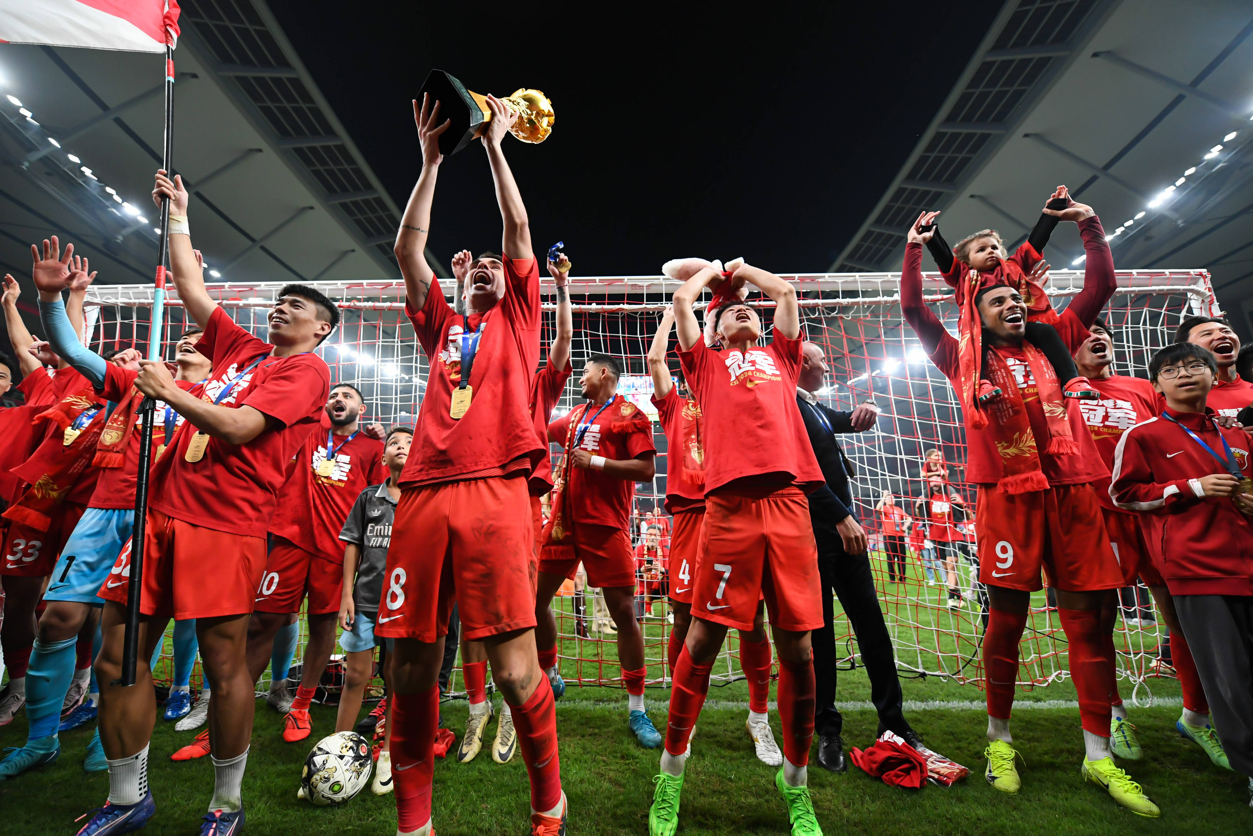 关于中超弱旅突围成功,赛季表现抢眼的信息 关于中超弱旅突围成功,赛季表现抢眼的信息