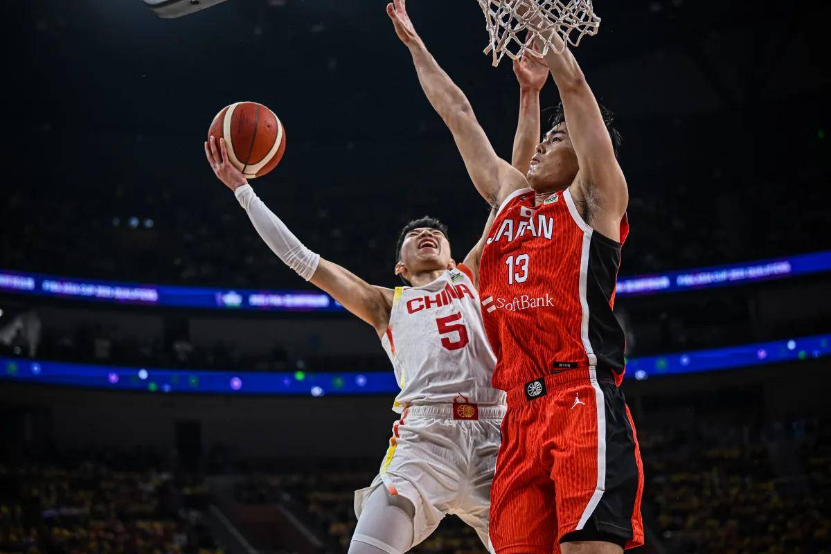 亚洲杯篮球赛:中国队晋级半决赛 亚洲杯篮球赛:中国队晋级半决赛