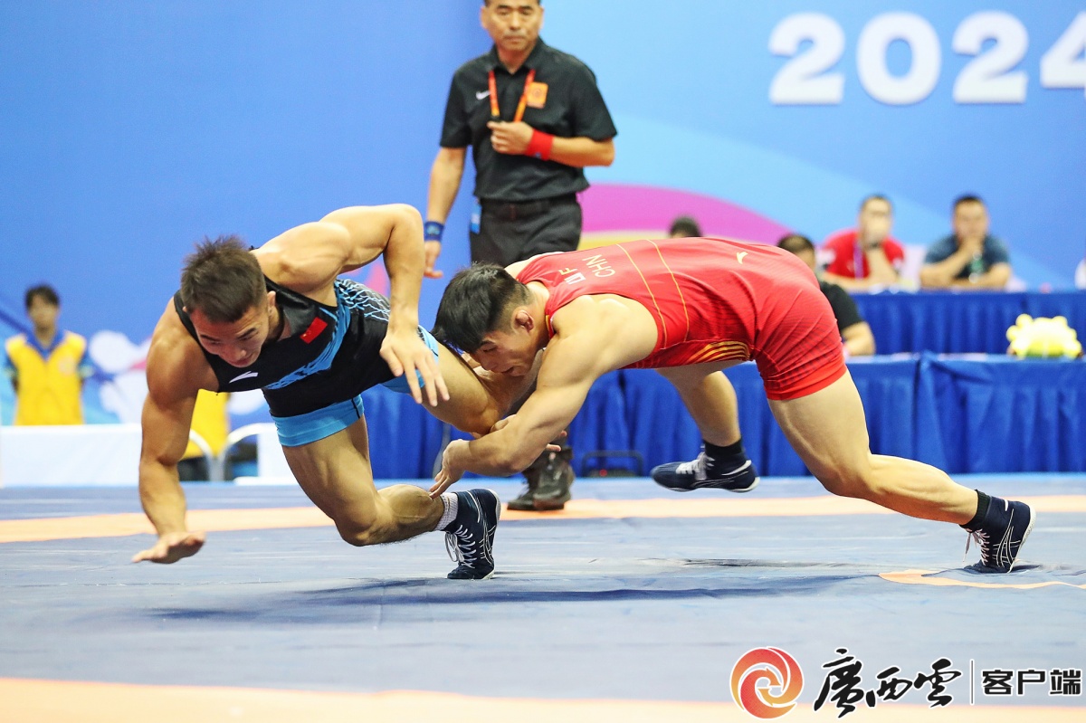 关于卫冕冠军大败出局,新生力量崭露头角的信息 关于卫冕冠军大败出局,新生力量崭露头角的信息