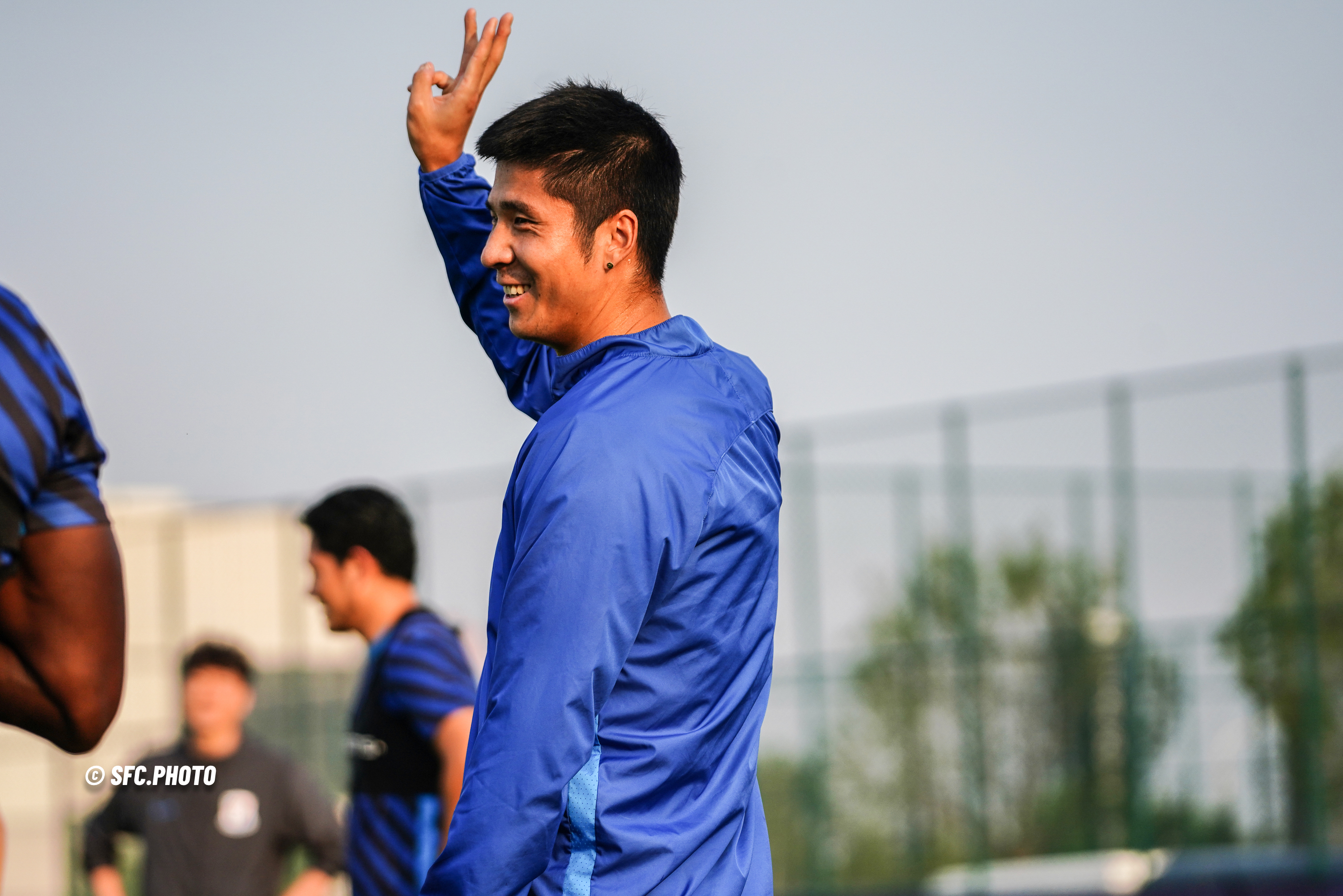 包含上海绿地备战中，欲击败江苏舜天的词条