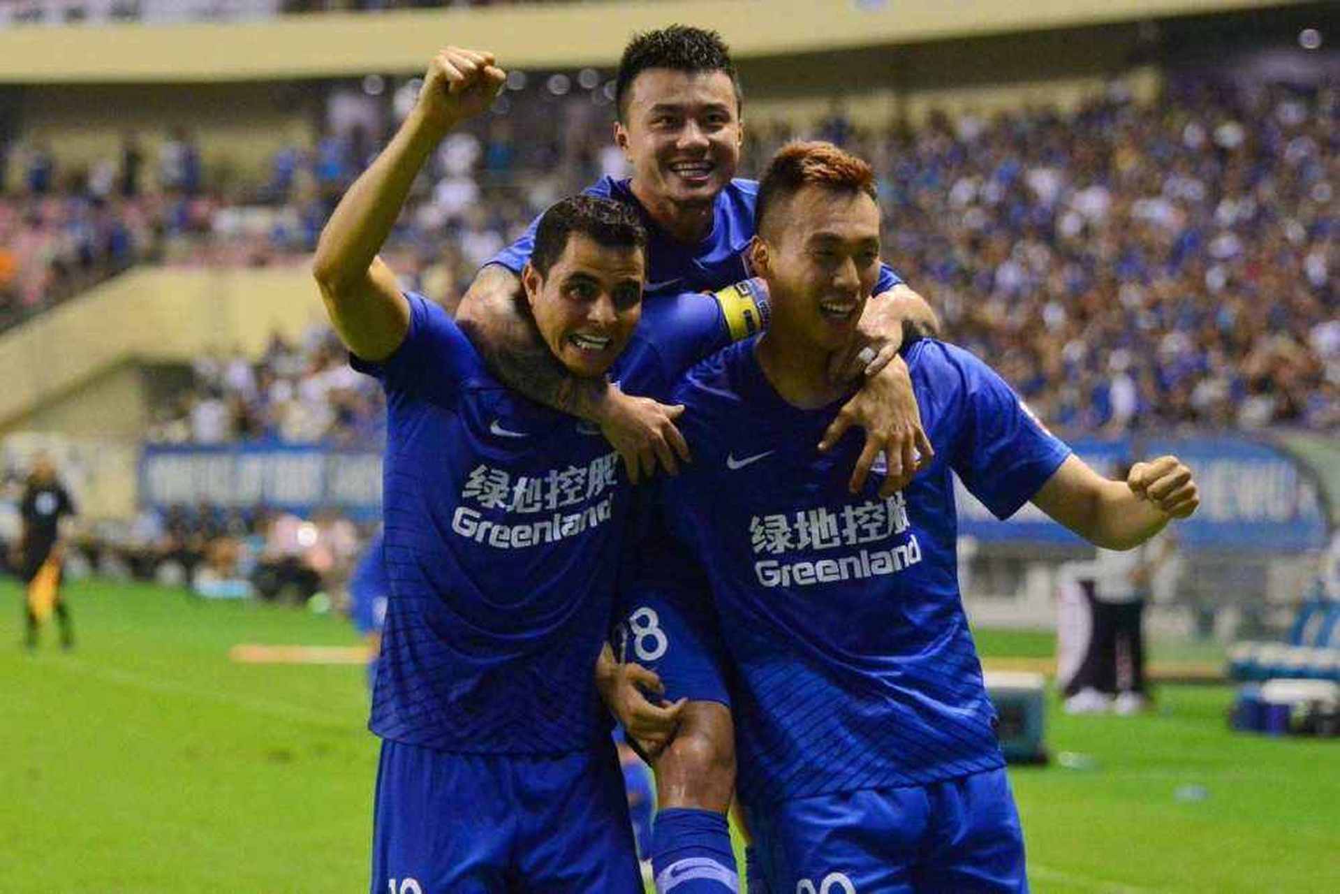 关于青岛黄海与上海绿地对决引人关注的信息 关于青岛黄海与上海绿地对决引人关注的信息