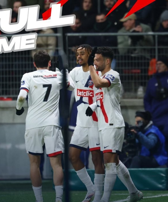 巴黎圣日耳曼球队备战国内联赛关键战