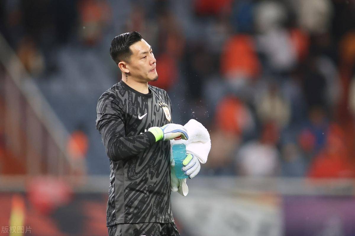 关于卡尔斯鲁厄近况欠佳,寻求胜利逆转颓势的信息 关于卡尔斯鲁厄近况欠佳,寻求胜利逆转颓势的信息