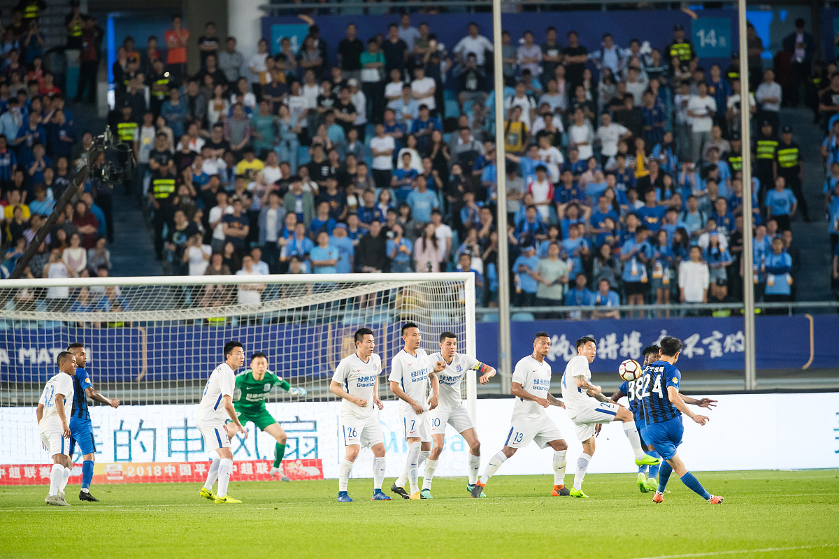 开云体育在线-两支实力均衡球队对决，胜负难分