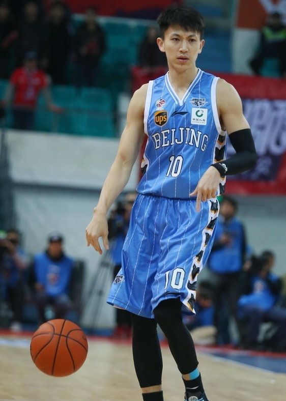 富力客场击败绿城,取得关键胜利 富力客场击败绿城,取得关键胜利