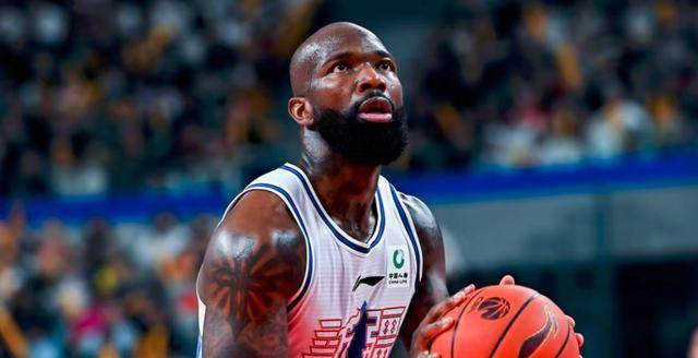 包含新秀表现亮眼,球迷们集体为他们喝彩的词条 包含新秀表现亮眼,球迷们集体为他们喝彩的词条