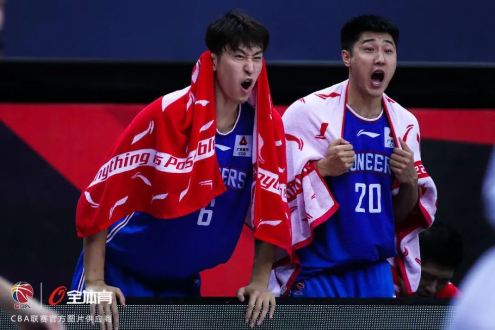 黑龙江队球员技术精湛,力拼所有比赛争胜的简单介绍 黑龙江队球员技术精湛,力拼所有比赛争胜的简单介绍