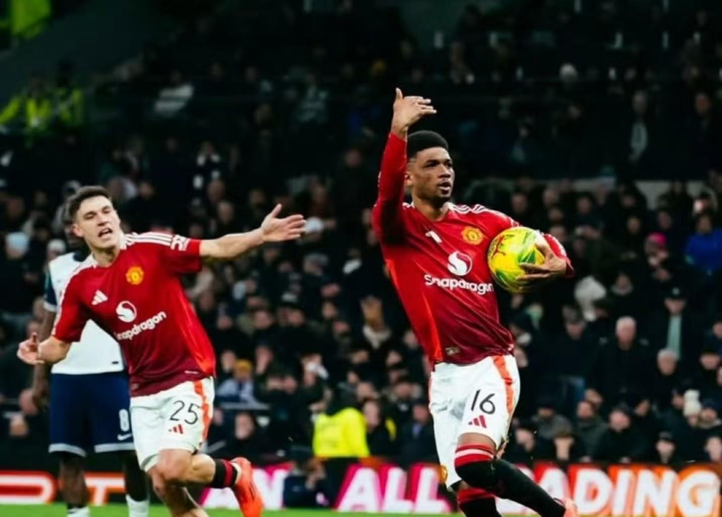 开云平台-热刺逆转击败曼联，继续保持不败状态