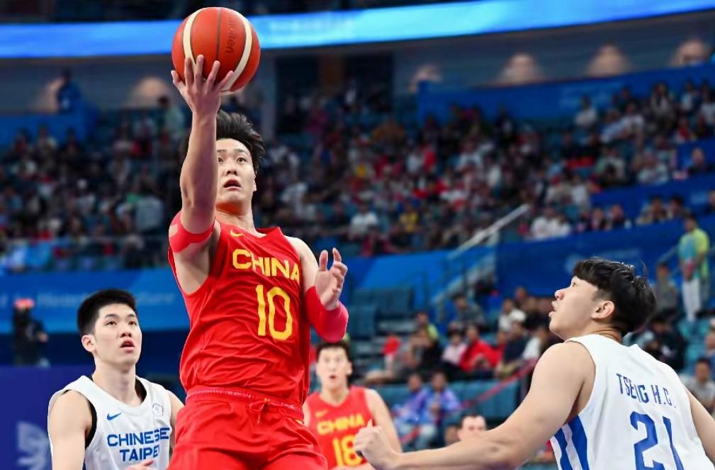 宜昌男篮战至最后一秒,取得胜利 宜昌男篮战至最后一秒,取得胜利