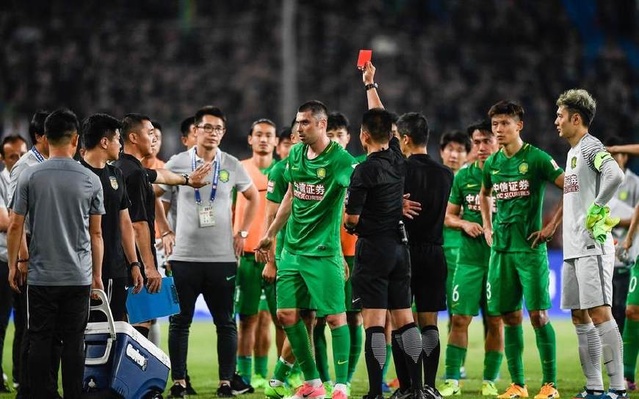 富力前锋状态火爆,率队客场逼平豪强 富力前锋状态火爆,率队客场逼平豪强