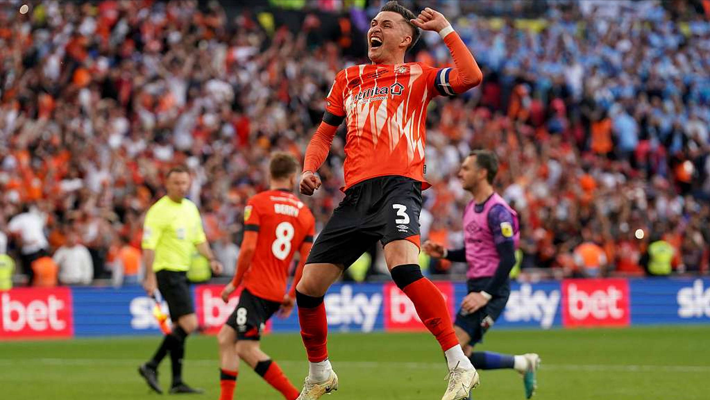 热刺对阵谢菲联,全力争取不败势头 热刺对阵谢菲联,全力争取不败势头