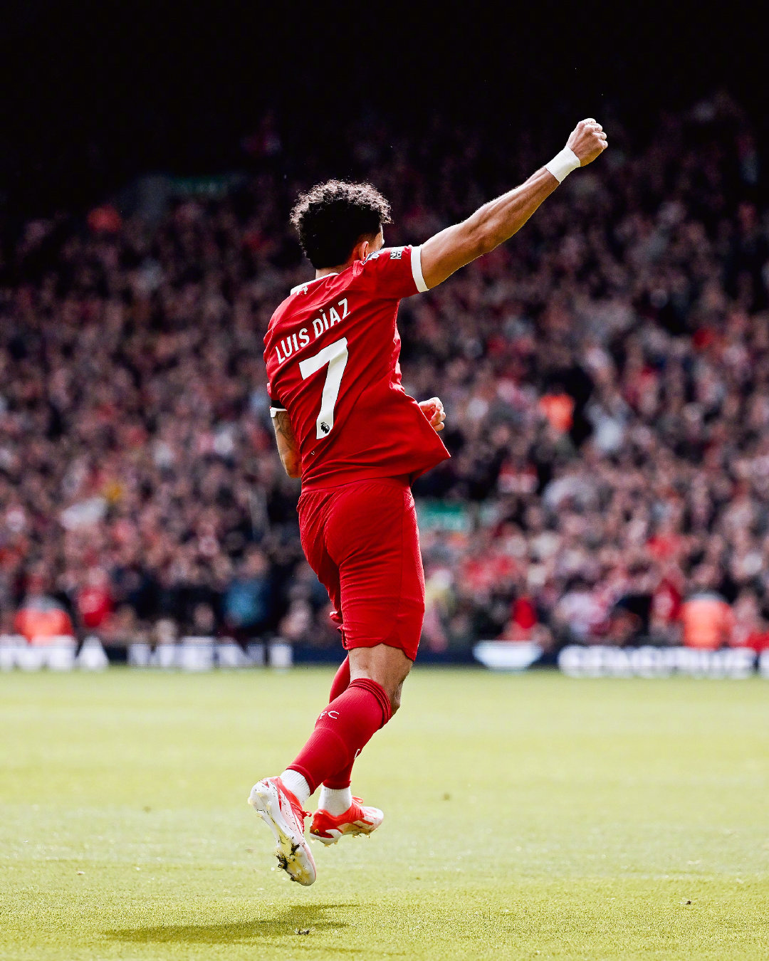 利物浦2比1战胜布莱顿,实现主场两连胜 利物浦2比1战胜布莱顿,实现主场两连胜