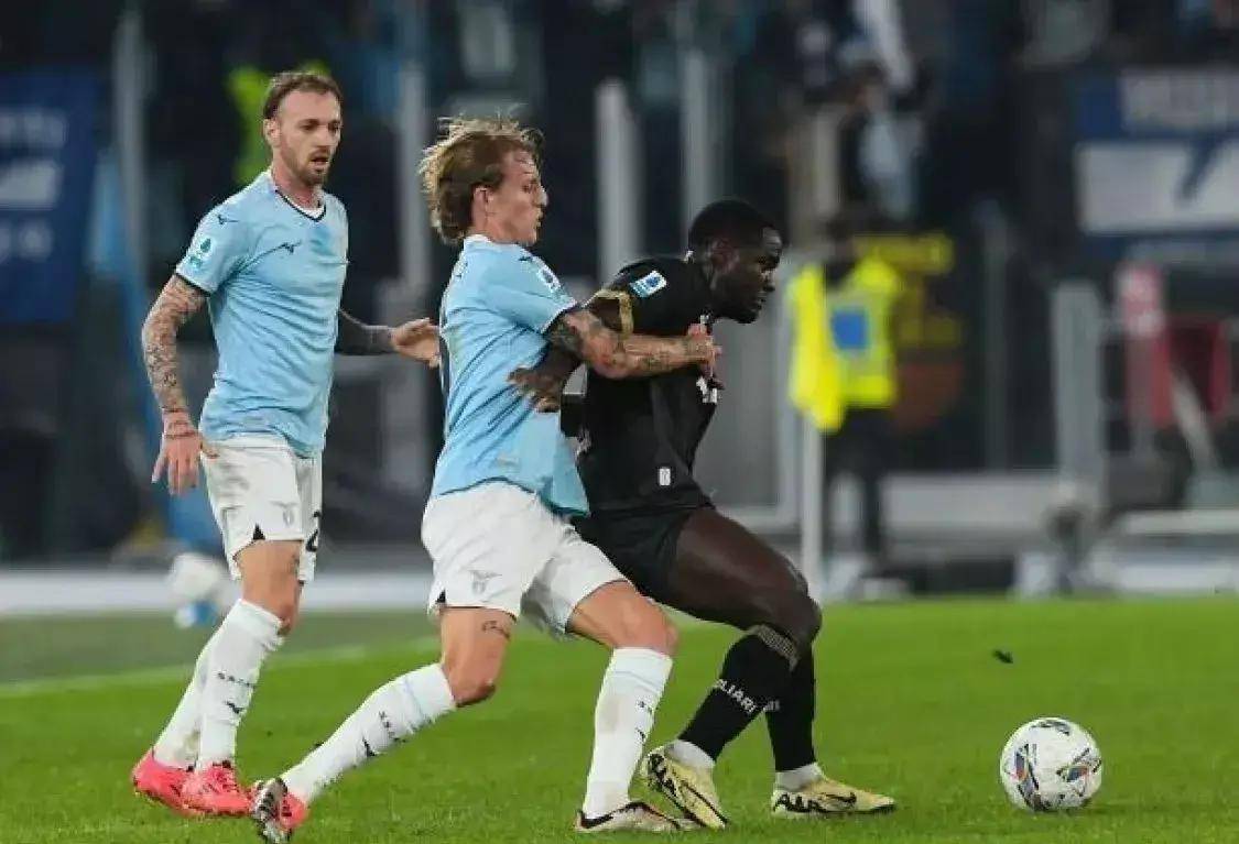 开云体育在线-法兰克福取得关键胜利，积分榜上升的简单介绍