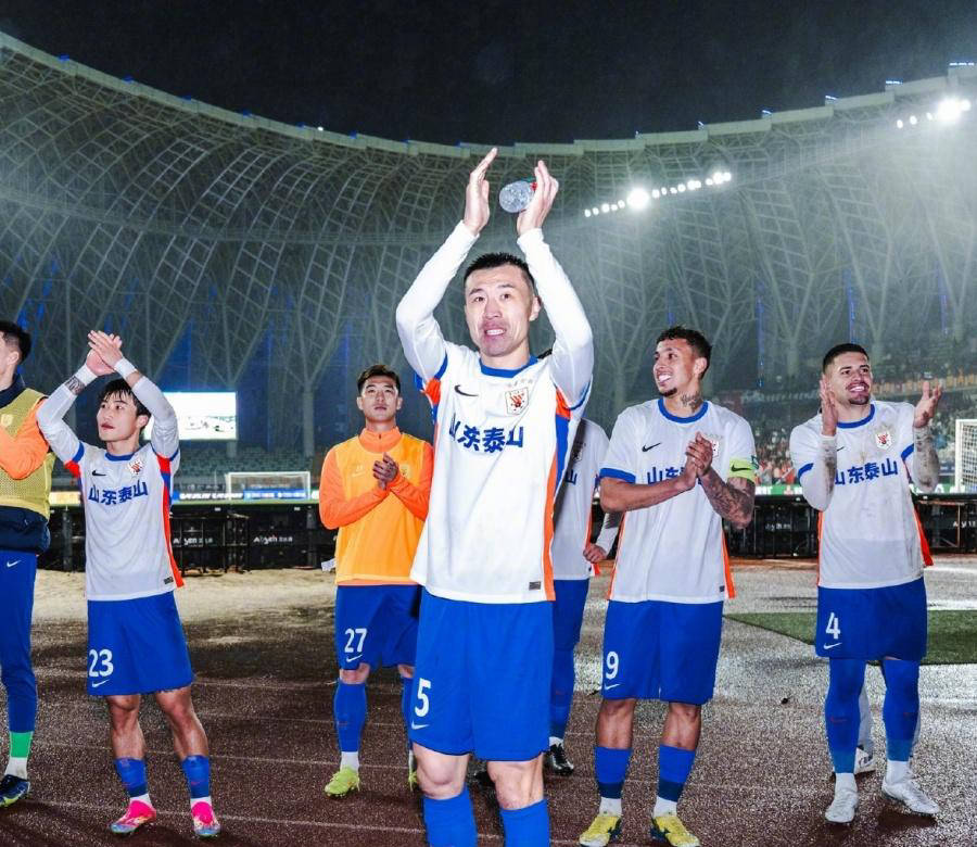 陕西队遭遇困境，需调整战术阵容