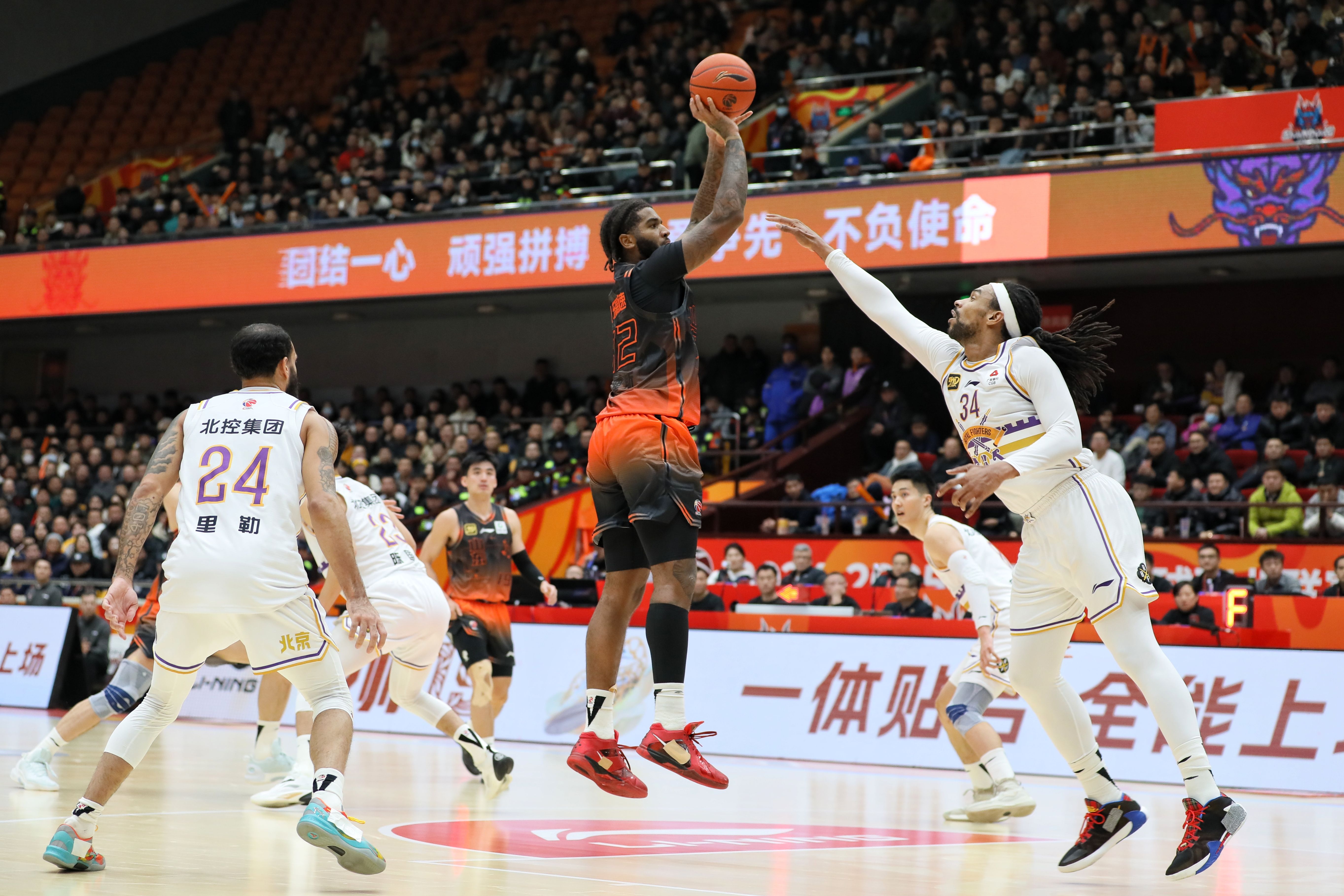 大放异彩的绝杀！球队成员惊艳演出，带领球队取胜！