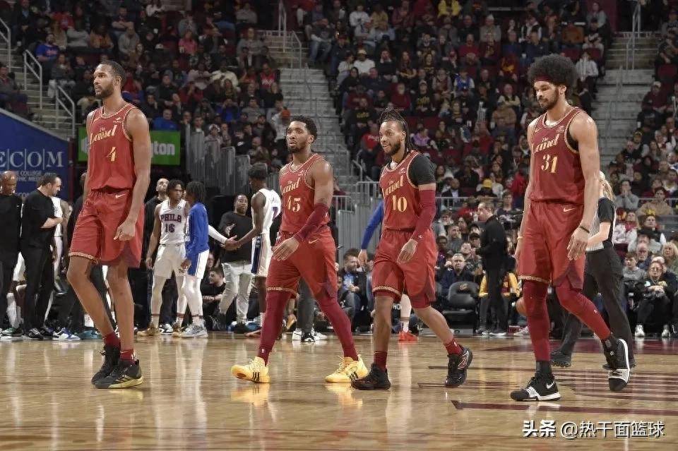 包含篮网横扫骑士,猛龙胜黄蜂继续保持领先的词条 包含篮网横扫骑士,猛龙胜黄蜂继续保持领先的词条