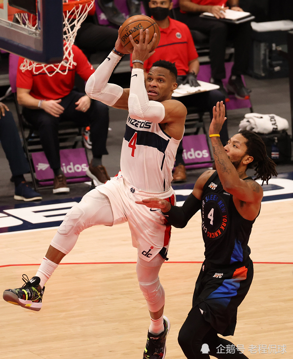 开云APP-尼克斯遭遇奇才绝杀，憾失胜机